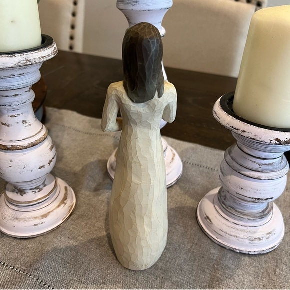 Willow Tree Love Figurine with Red Rose - Picture 4 of 5